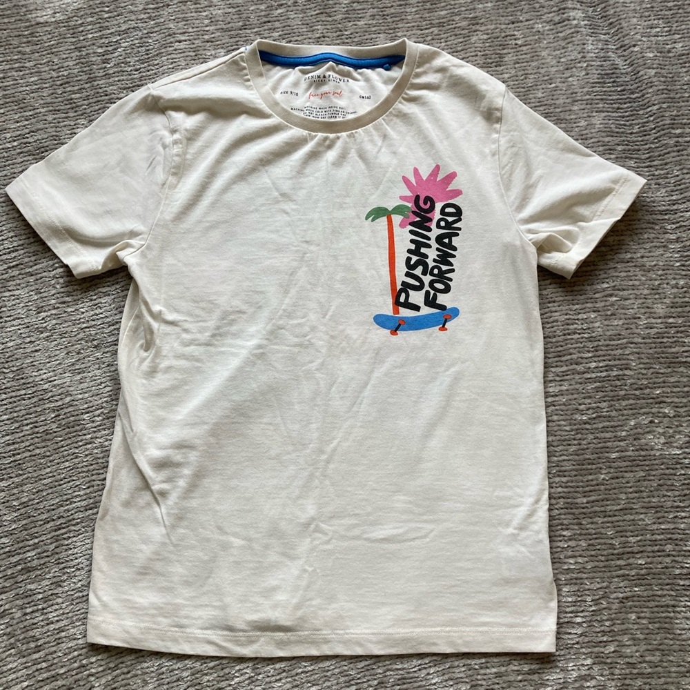 Denim & Flower Boys‎ Size 9/10 Pushing Forward Skateboard Graphic T-Shirt